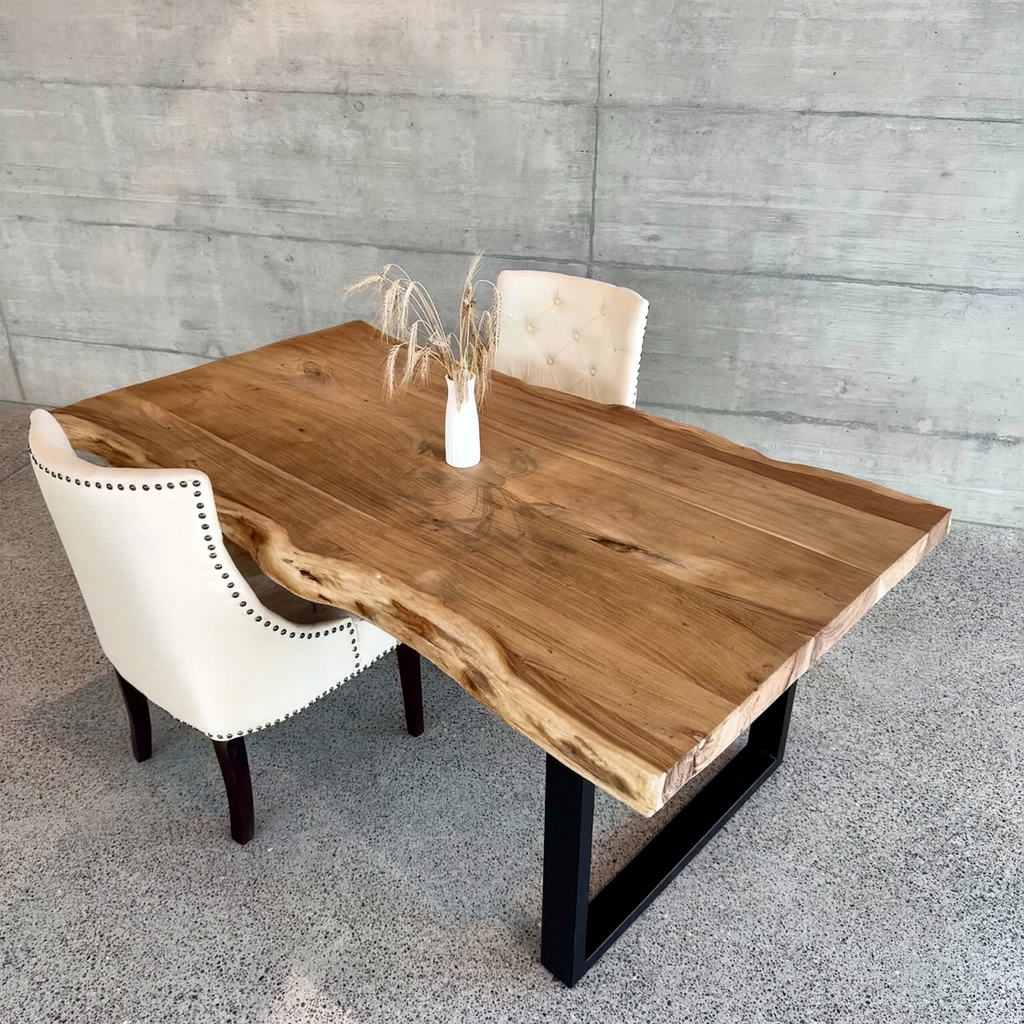 Solid acacia wood table Siena